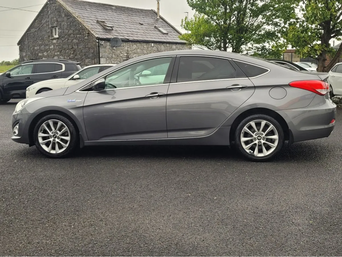 Hyundai i40 Salon Executive Plus 4DR - Image 3