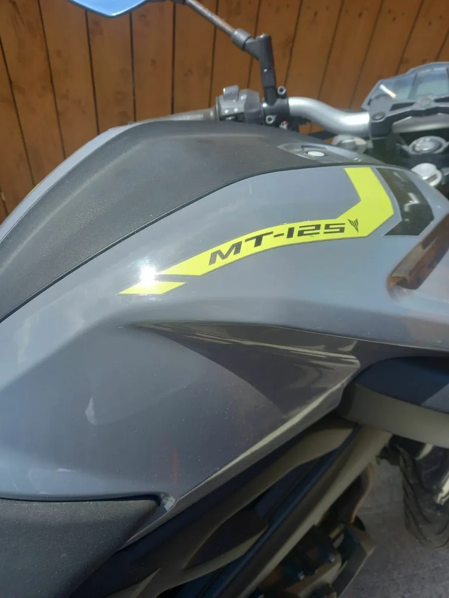 YAMAHA MT 2016 - Image 2