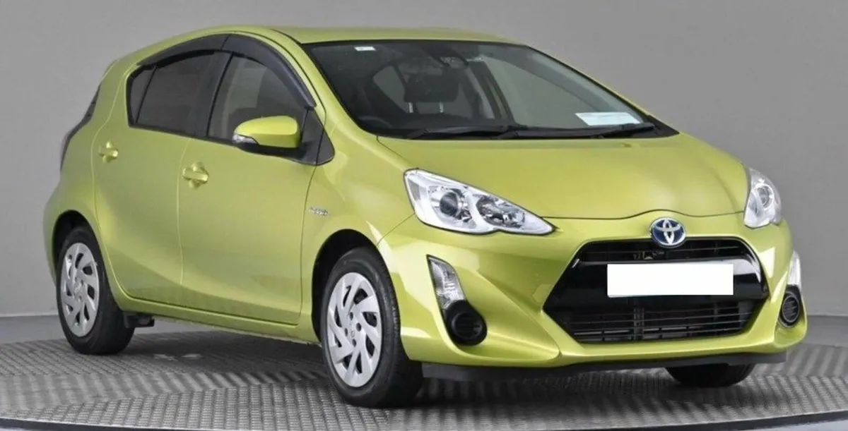 Toyota Aqua 2017 - Image 2