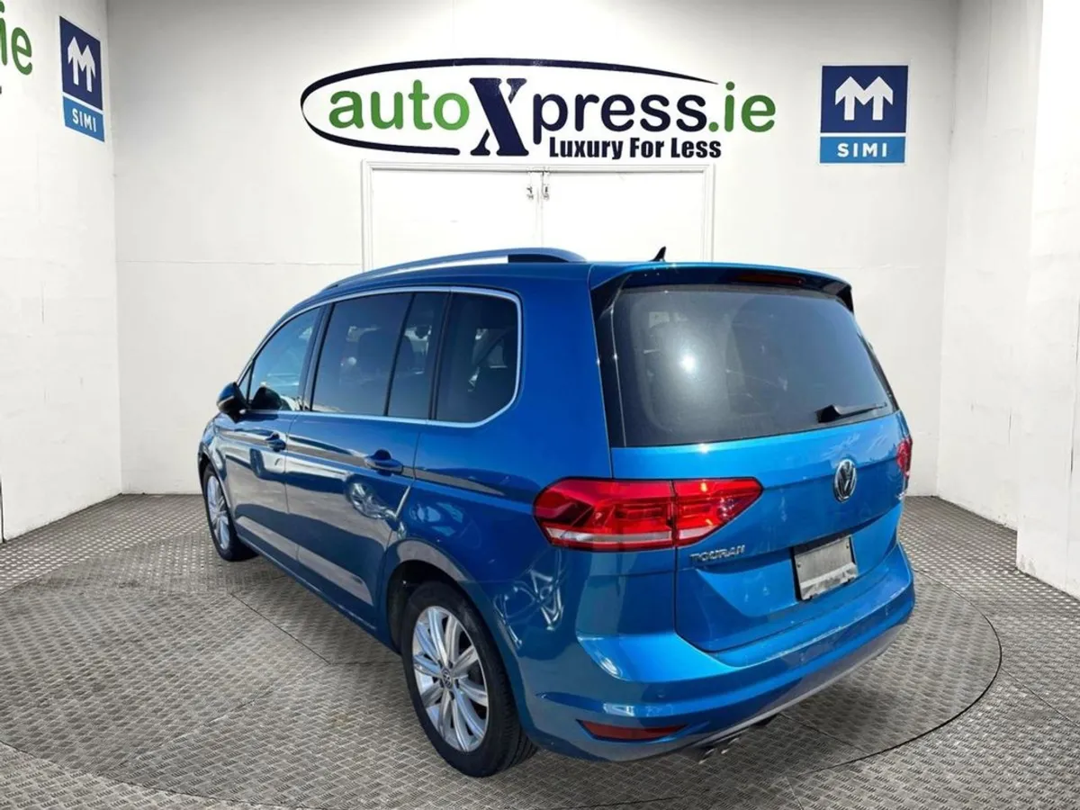 Volkswagen Touran 2.0 TDI High Line Automatic - Image 3