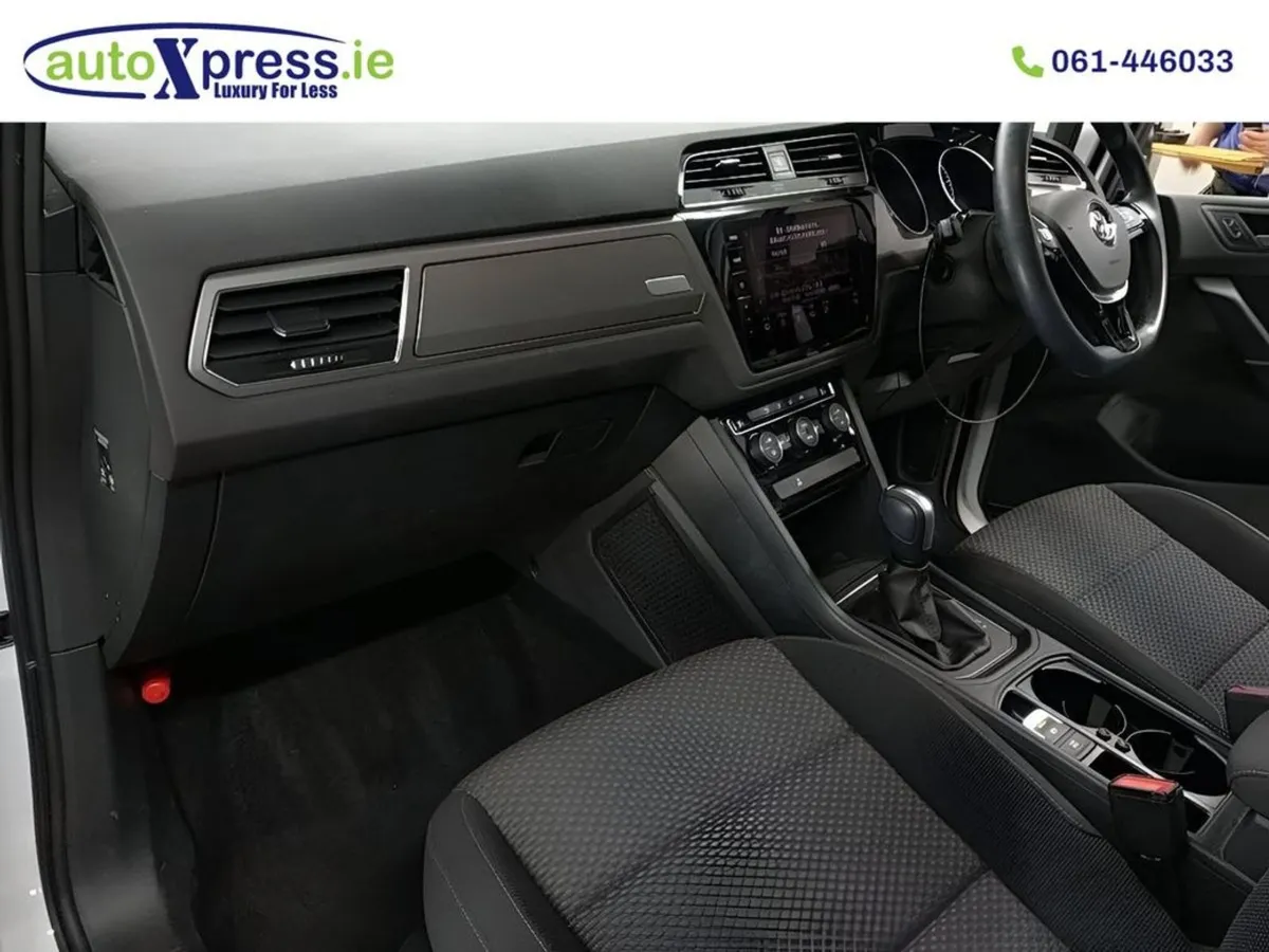 Volkswagen Touran 1.4 TSI Automatic - Image 2