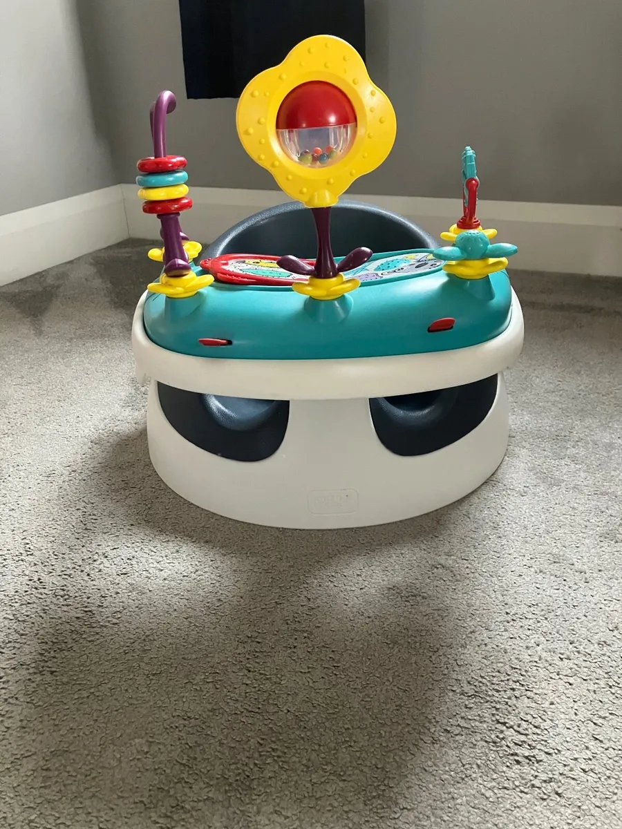 Mama & papas bumbo booster seat with activity tray - Image 1