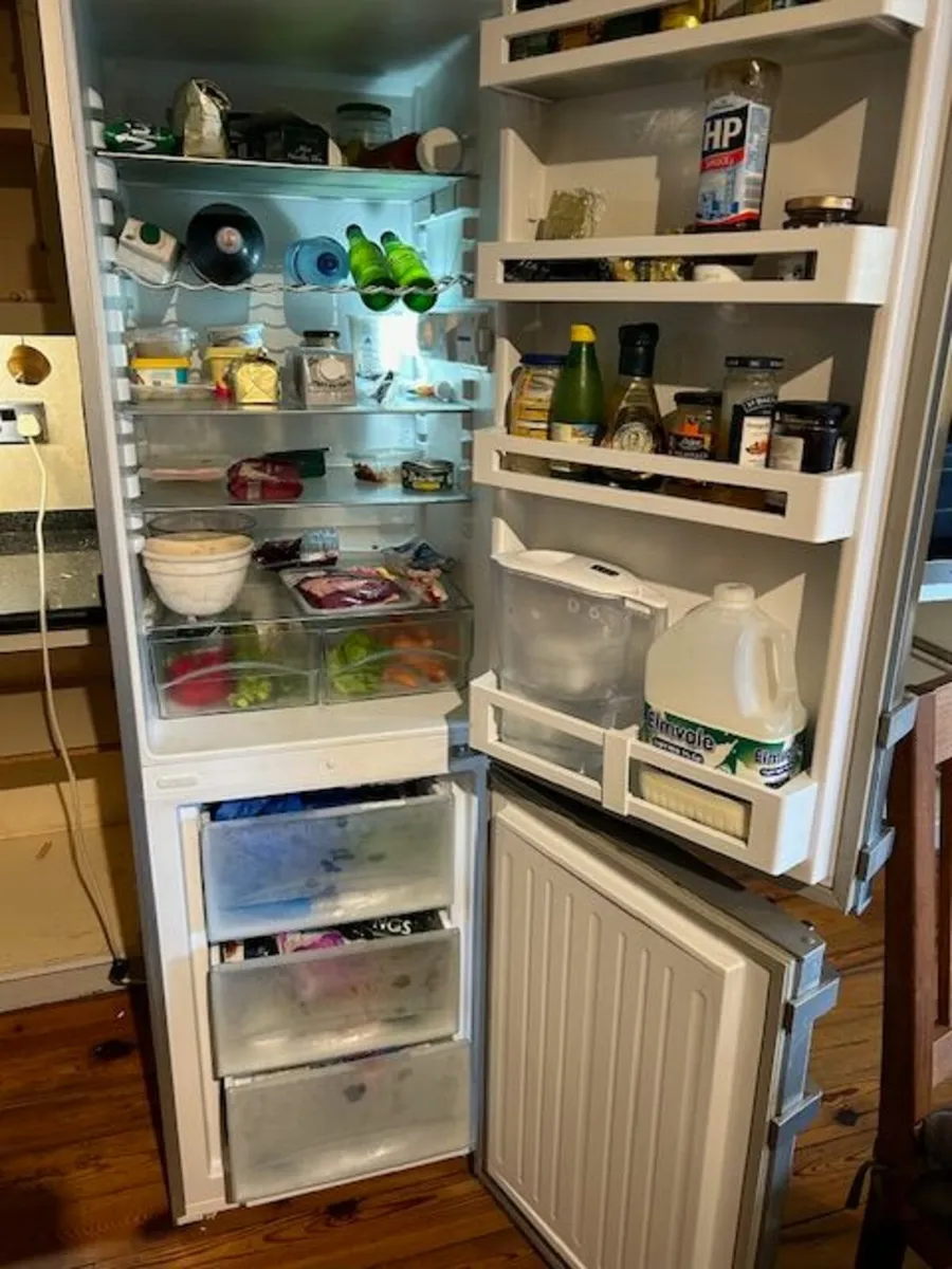 fridge freezer - Image 3
