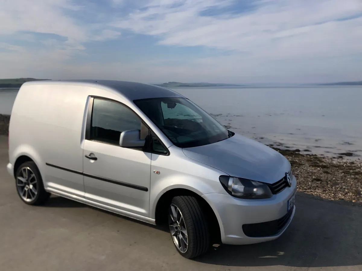 Volkswagen Caddy 2015 - Image 2
