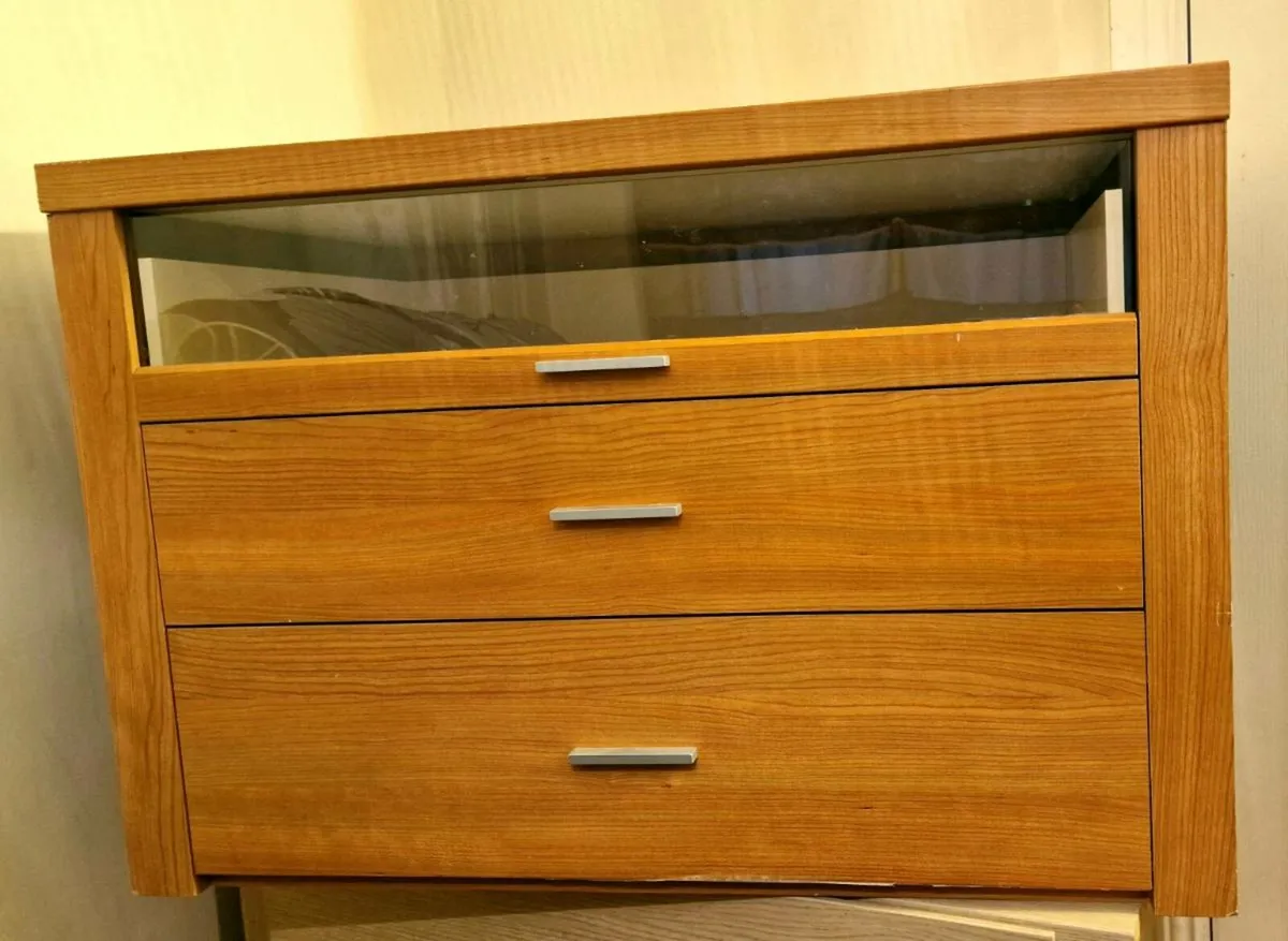 Chest of 3 drawers - Image 1