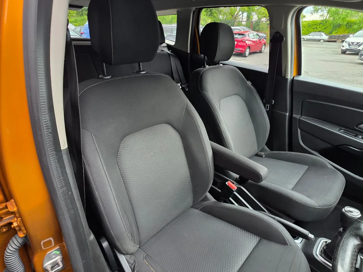2021 Dacia Duster 1.5 DCI COMFORT // NEW NCT - Image 4