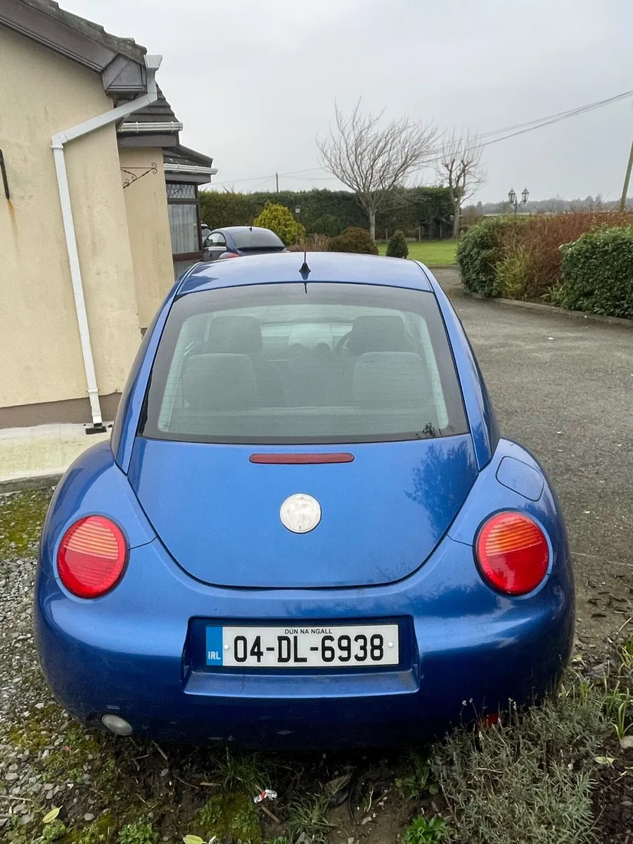 2005 Blue Beetle - Image 4
