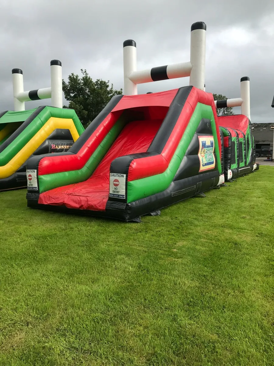 Bouncy castles - Image 4