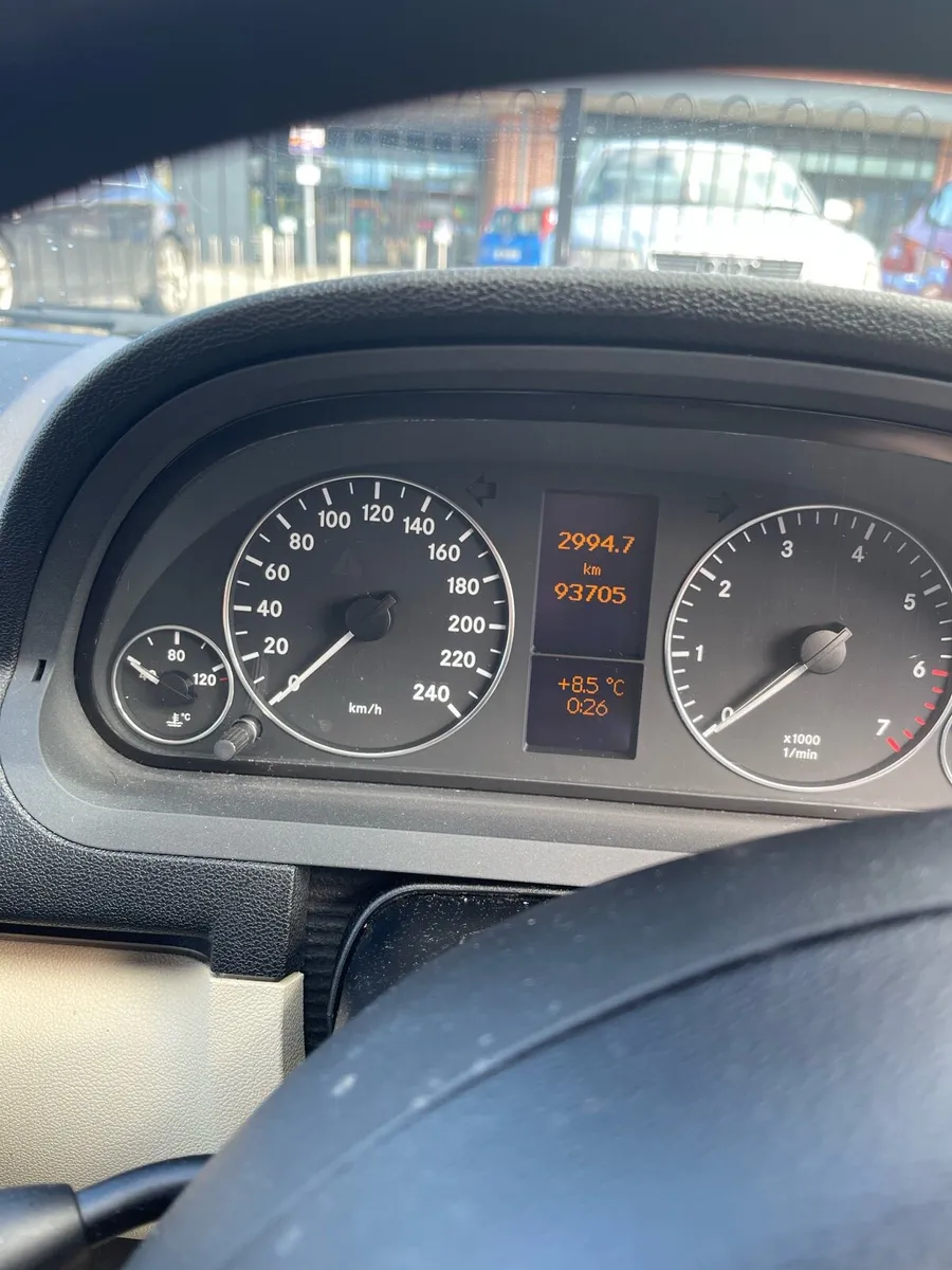 Mercedes A150 - Image 3