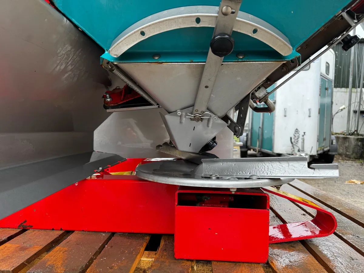 Sulky DPX70 Fertilizer Spreader - Image 3