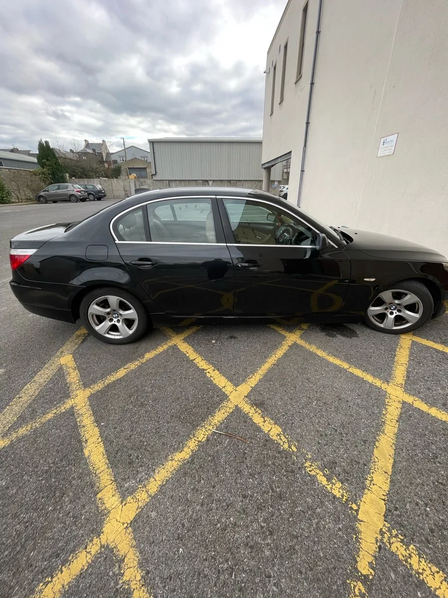 Car - Image 2