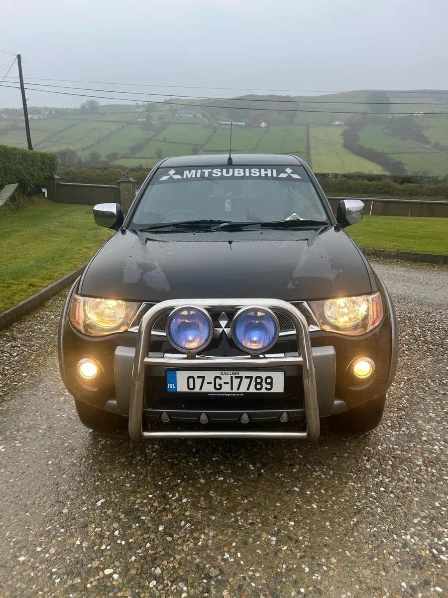 Mitsubishi L200 - Image 2