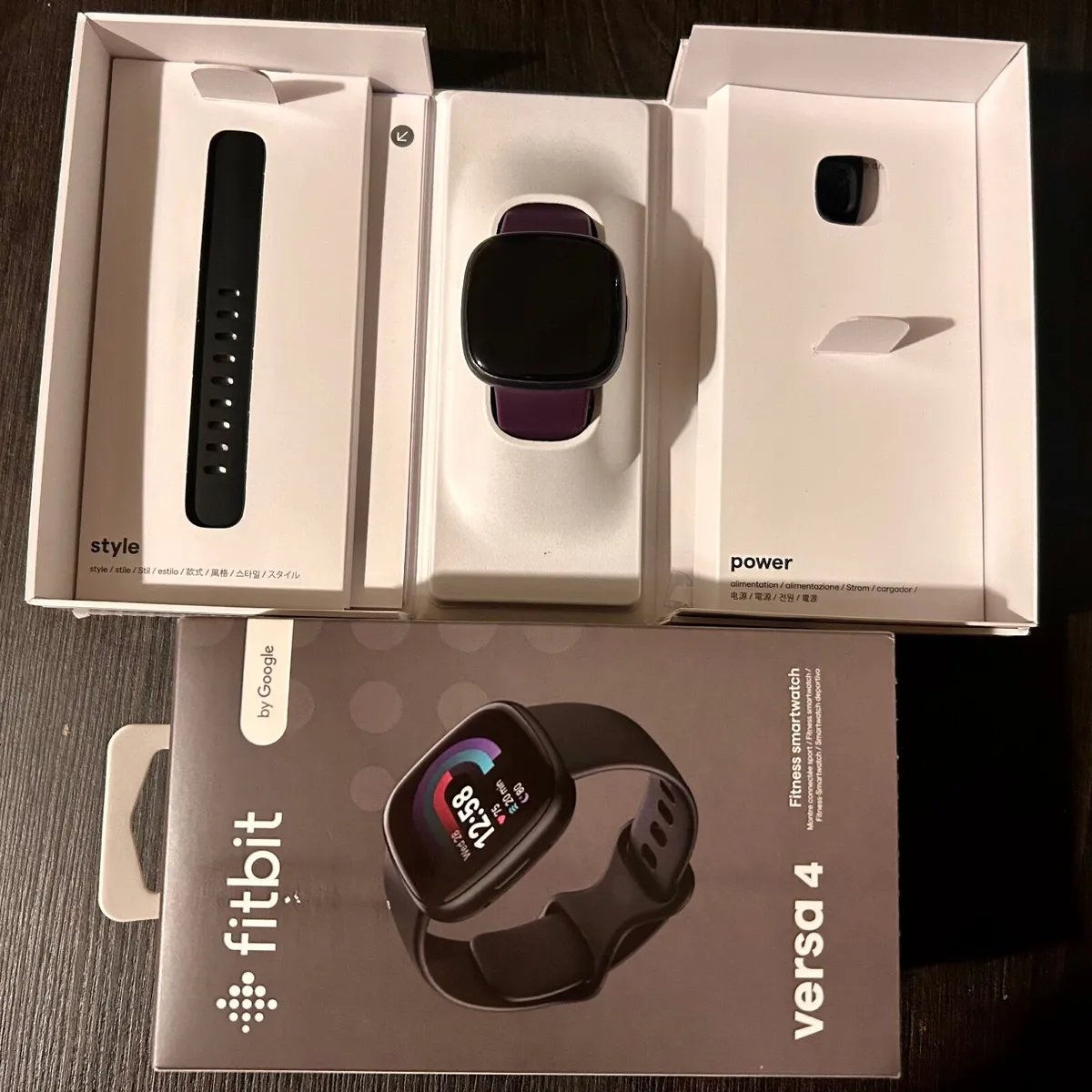 Fitbit versa 4 - Image 1