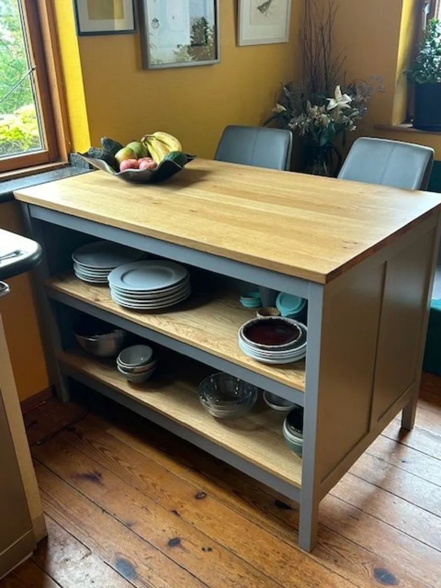 Kitchen island - Image 2