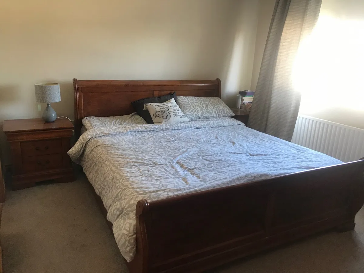 Sleigh bed & locker settings - Image 1