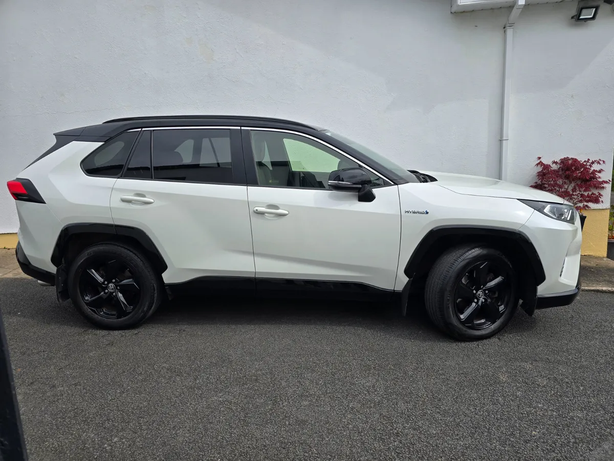 Toyota RAV4  Sport 2021 - Image 3