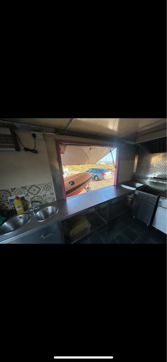 Cater trailer / coffee trailer - Image 4