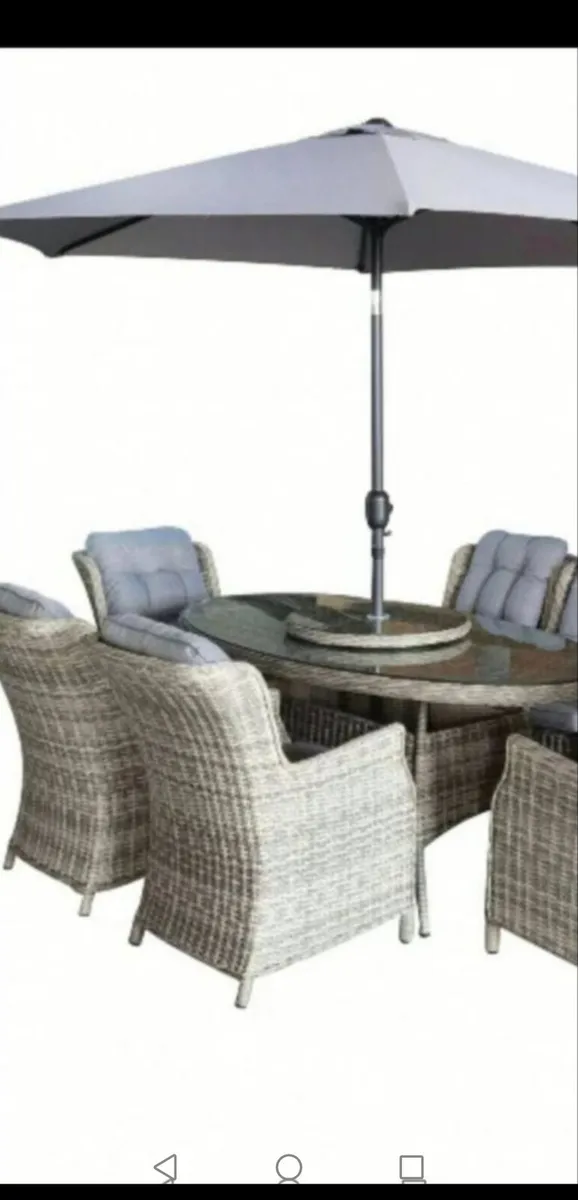 REDUCED TO CLEAR - Brand New 6 Seater Rattan Set - Image 1