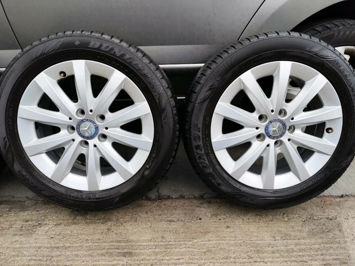 16" Mercedes alloy wheels. Dunlop tyres. - Image 3