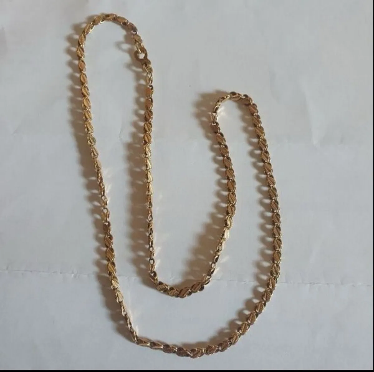 Beautiful gold chain - Image 1