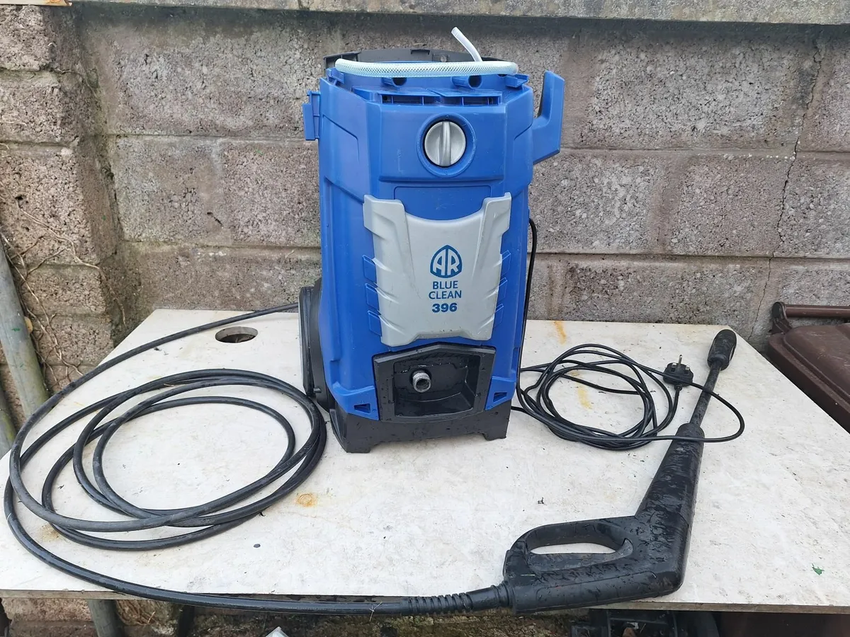 Pressure Washer - Image 4