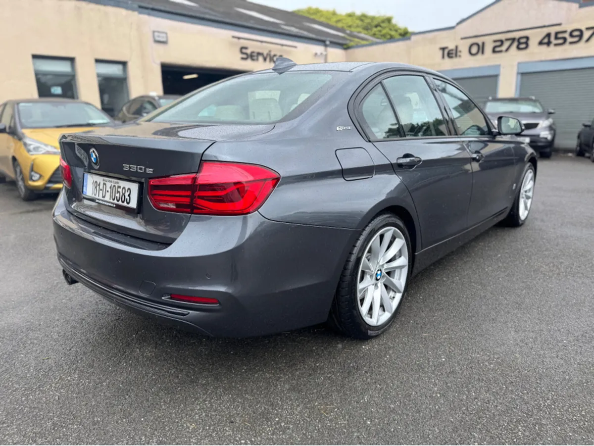 BMW 3-Series 330E IPERFORMANCE PHEV SPORT 4DR AUTO - Image 4