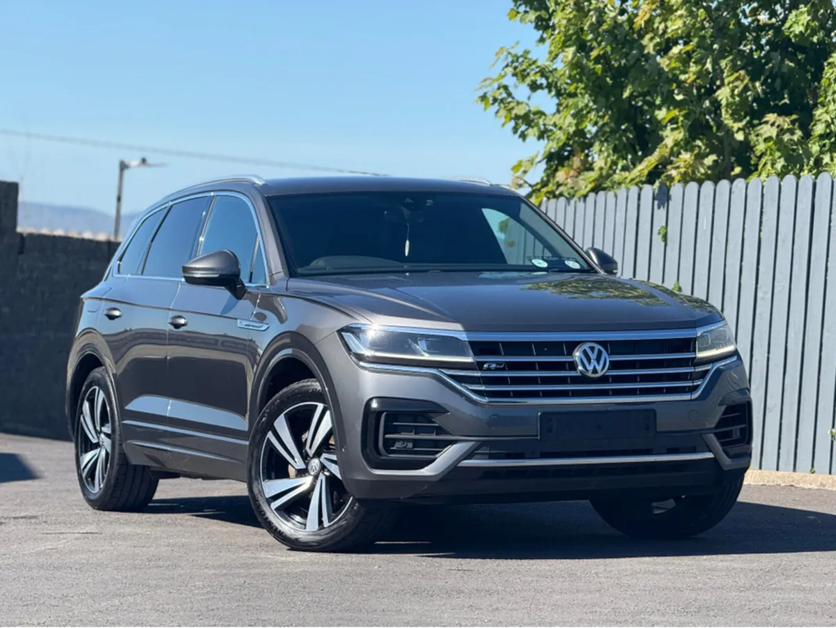 Volkswagen Touareg 3.0 TDI V6 R LINE TECH 5DR - Image 1