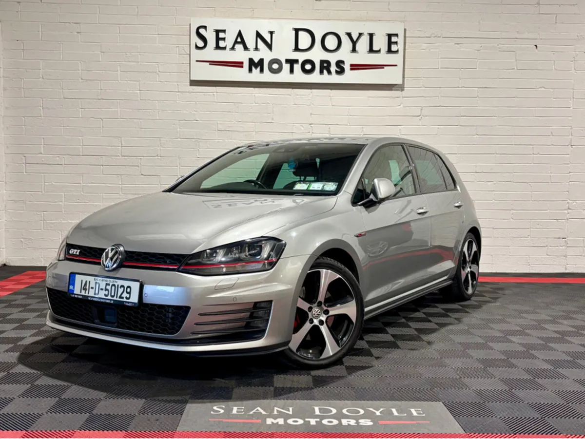 Volkswagen Golf GTI DSG 220BHP 5DR - Image 2