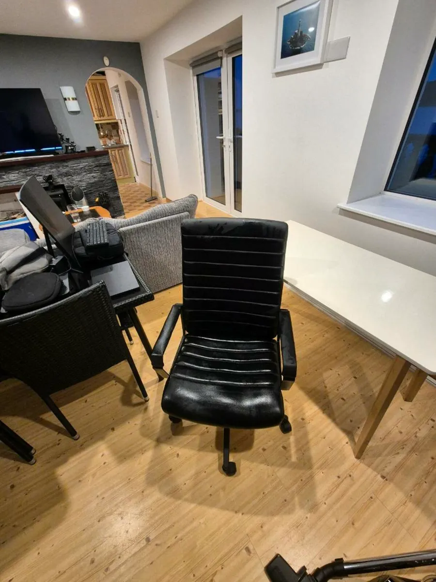 Office Desk and Chair - Image 2