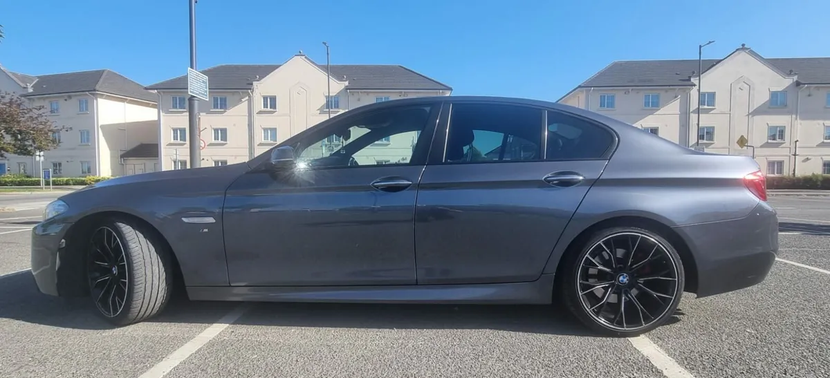 BMW 5 Series 2016 MSport Auto - Image 2