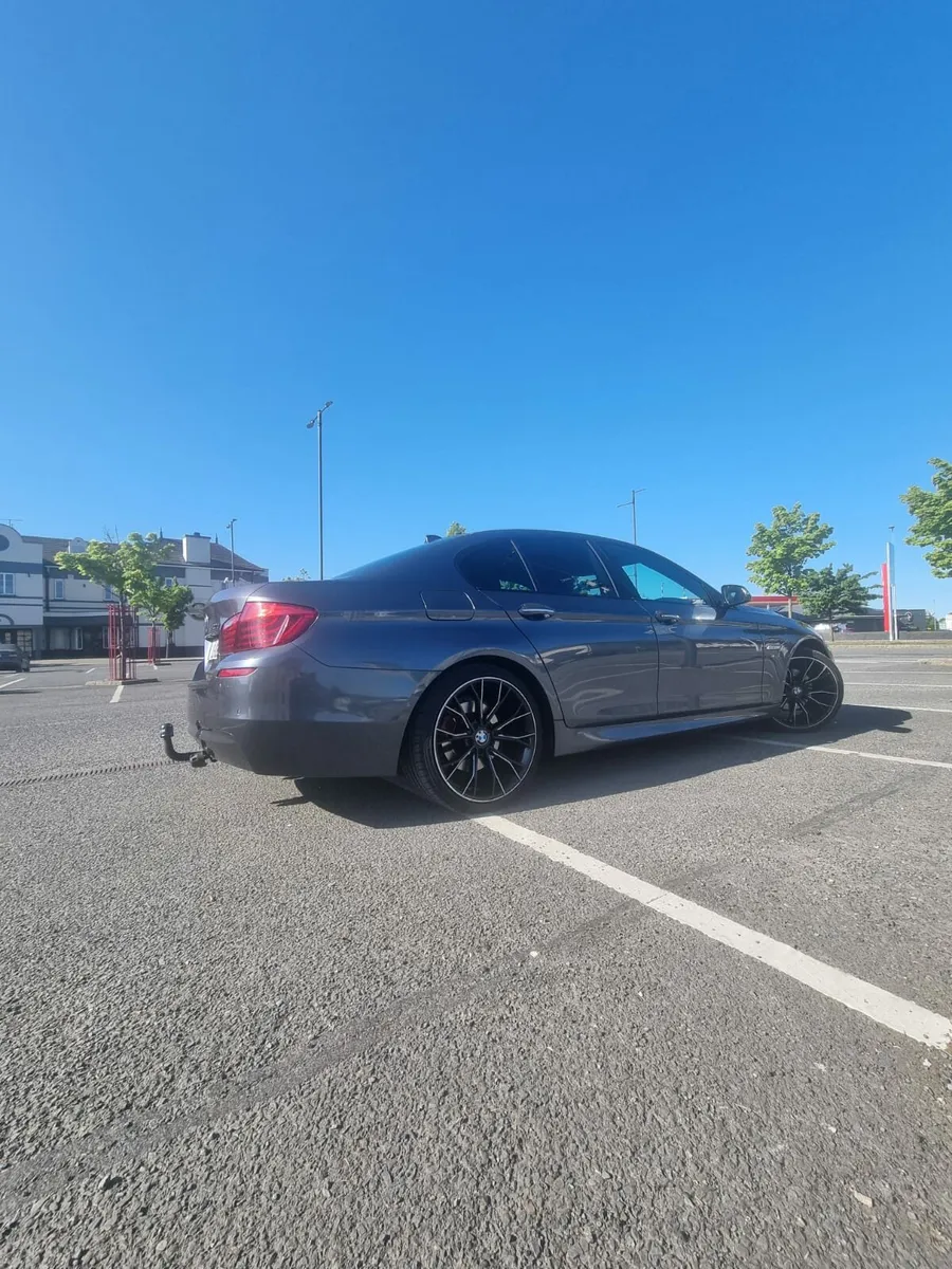 BMW 5 Series 2016 MSport Auto - Image 3