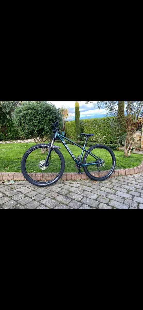 Trek marlin 7 Bicycle - Image 1