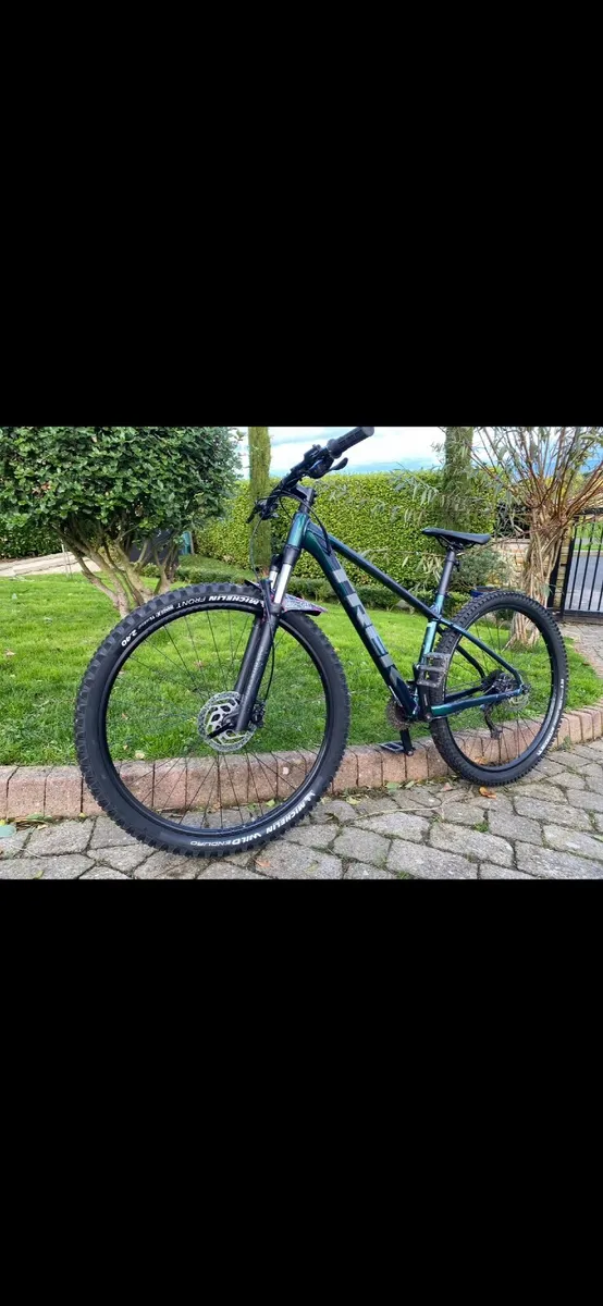 Trek marlin 7 Bicycle - Image 3