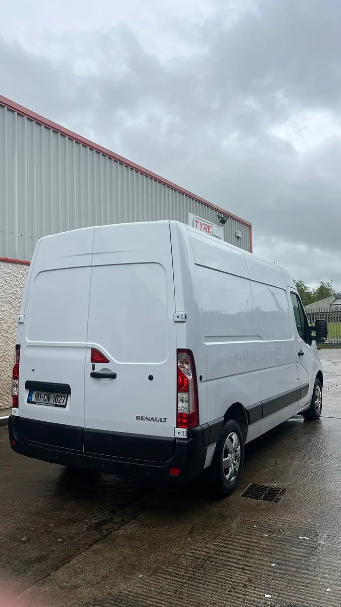 2019 Renault Master Van, MWB - Image 3
