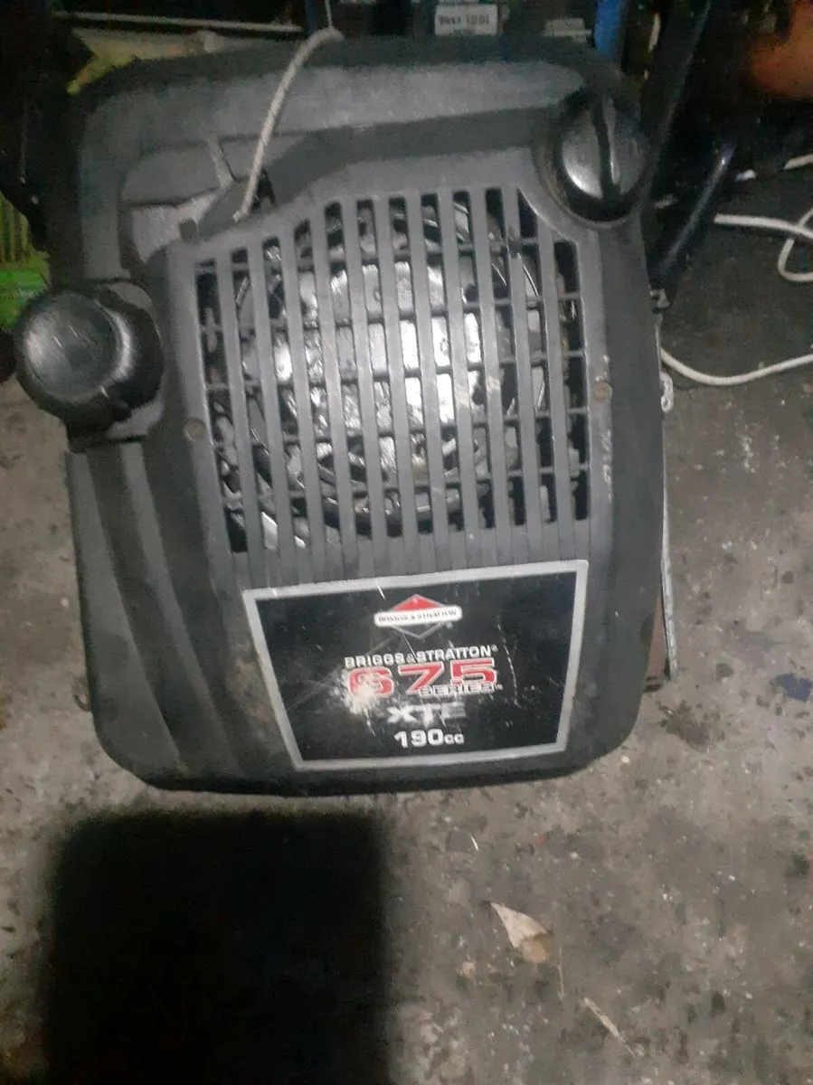 Lawnmower engine - Image 1