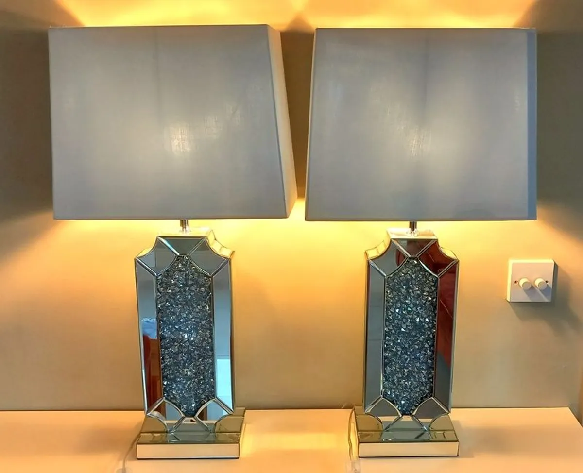 Crushed Diamond Table Lamp - Image 1