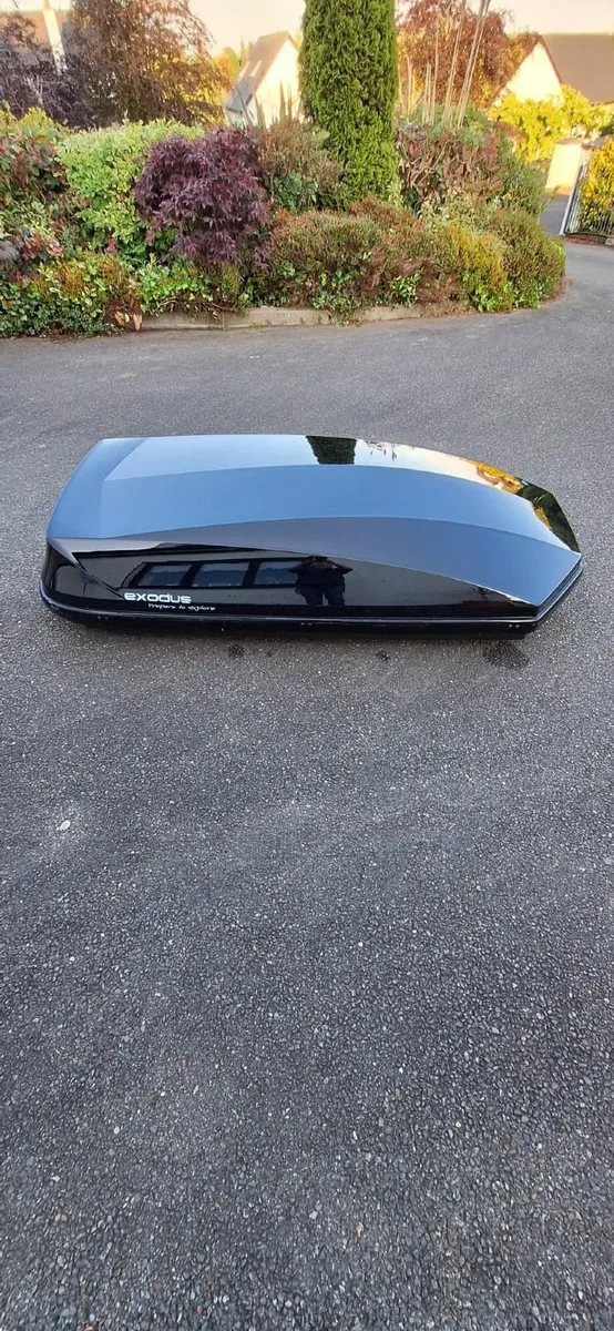 Roof Box - Image 2