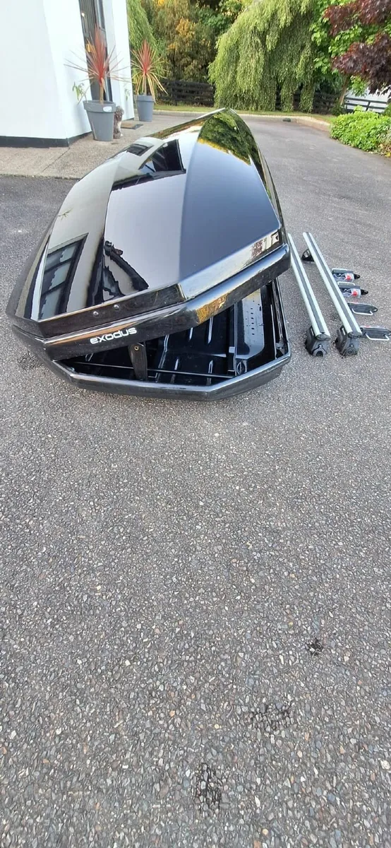 Roof Box - Image 4