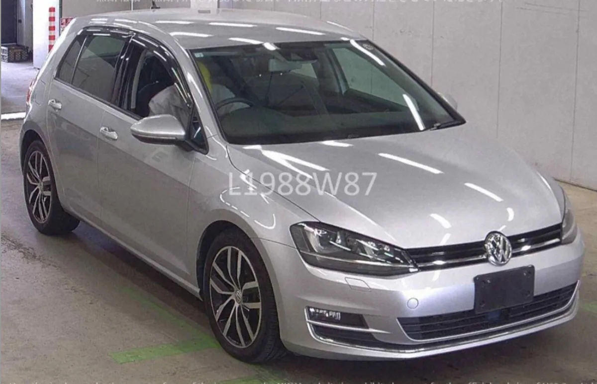 VW GOLF 1.2 Automatic,LIKE NEW - Image 1