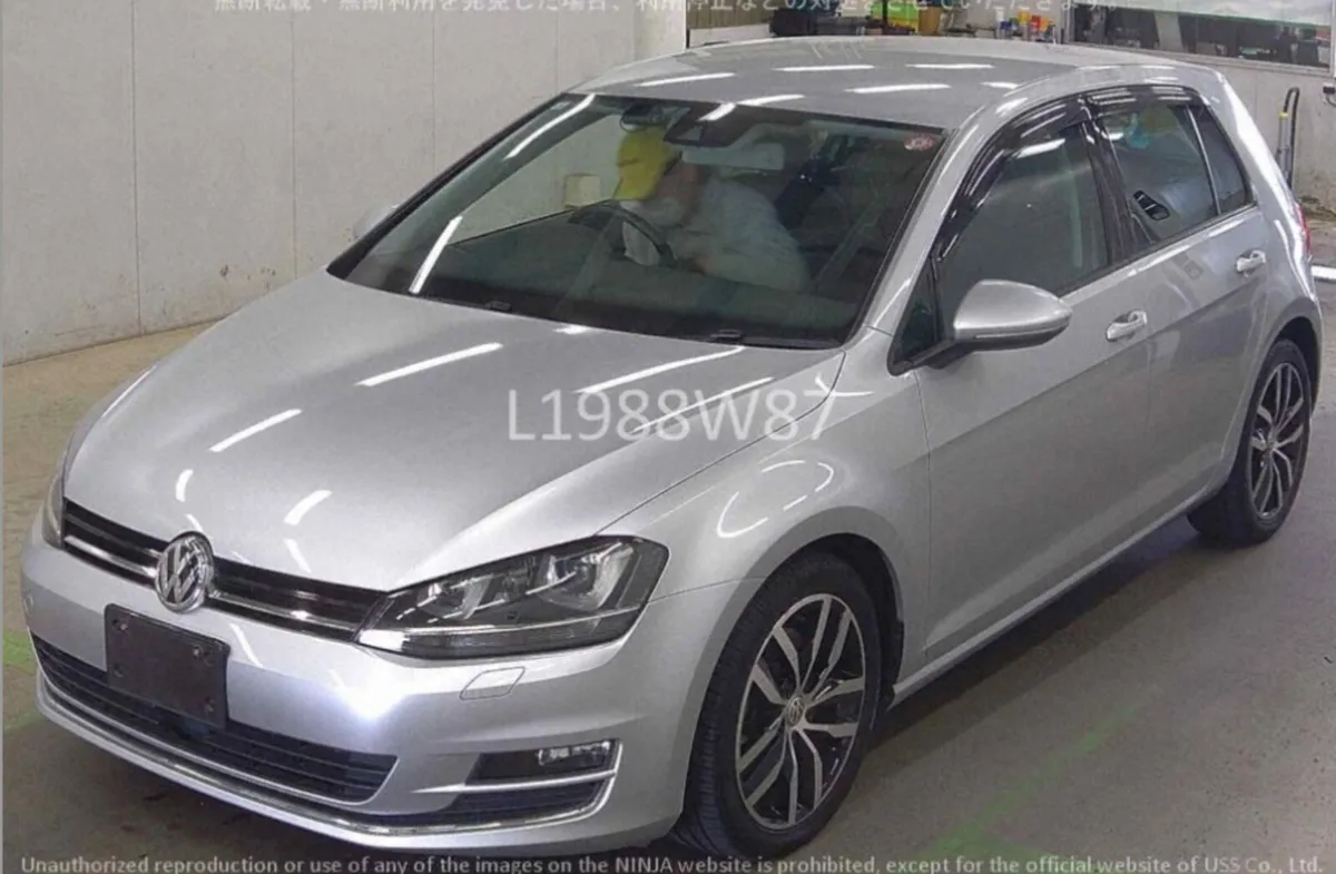 VW GOLF 1.2 Automatic,LIKE NEW - Image 2