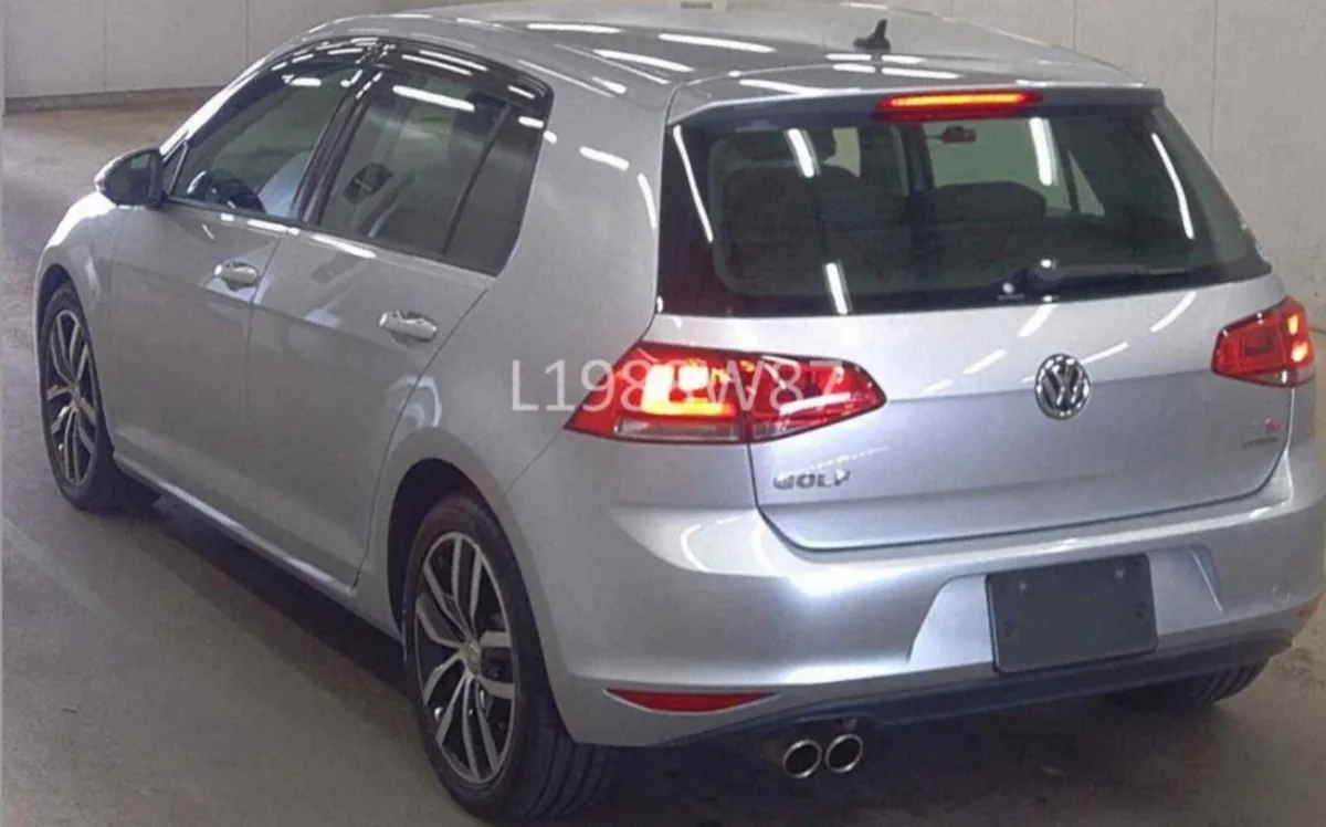 VW GOLF 1.2 Automatic,LIKE NEW - Image 3