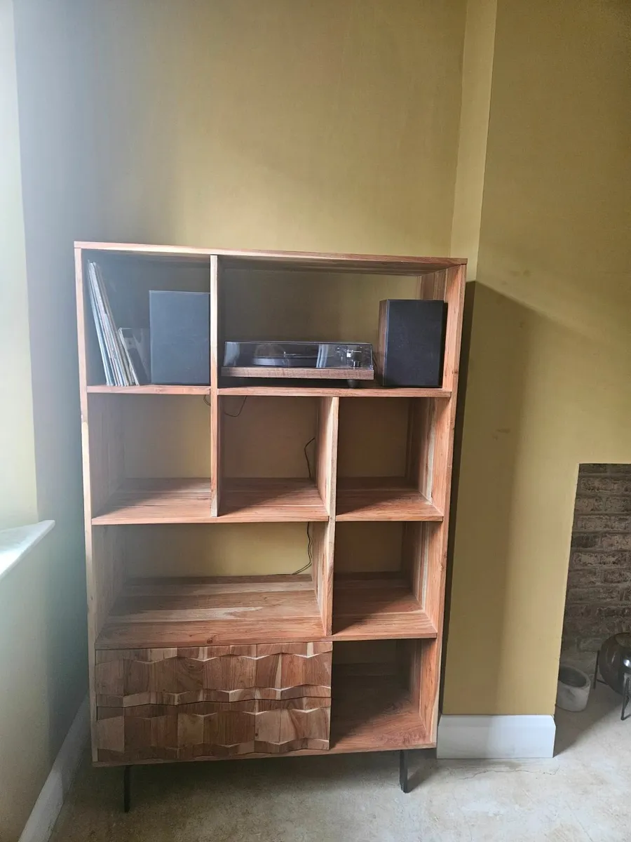 Display unit - Image 1