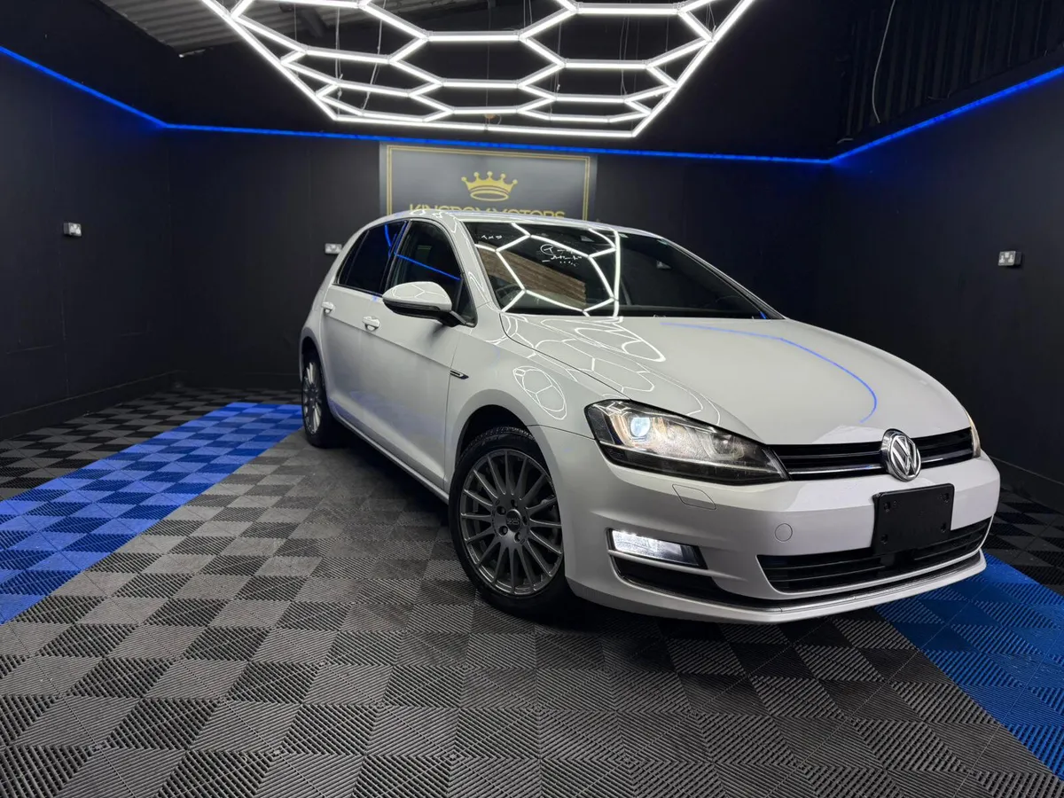 VW GOLF 1.2 Automatic,LIKE NEW - Image 1