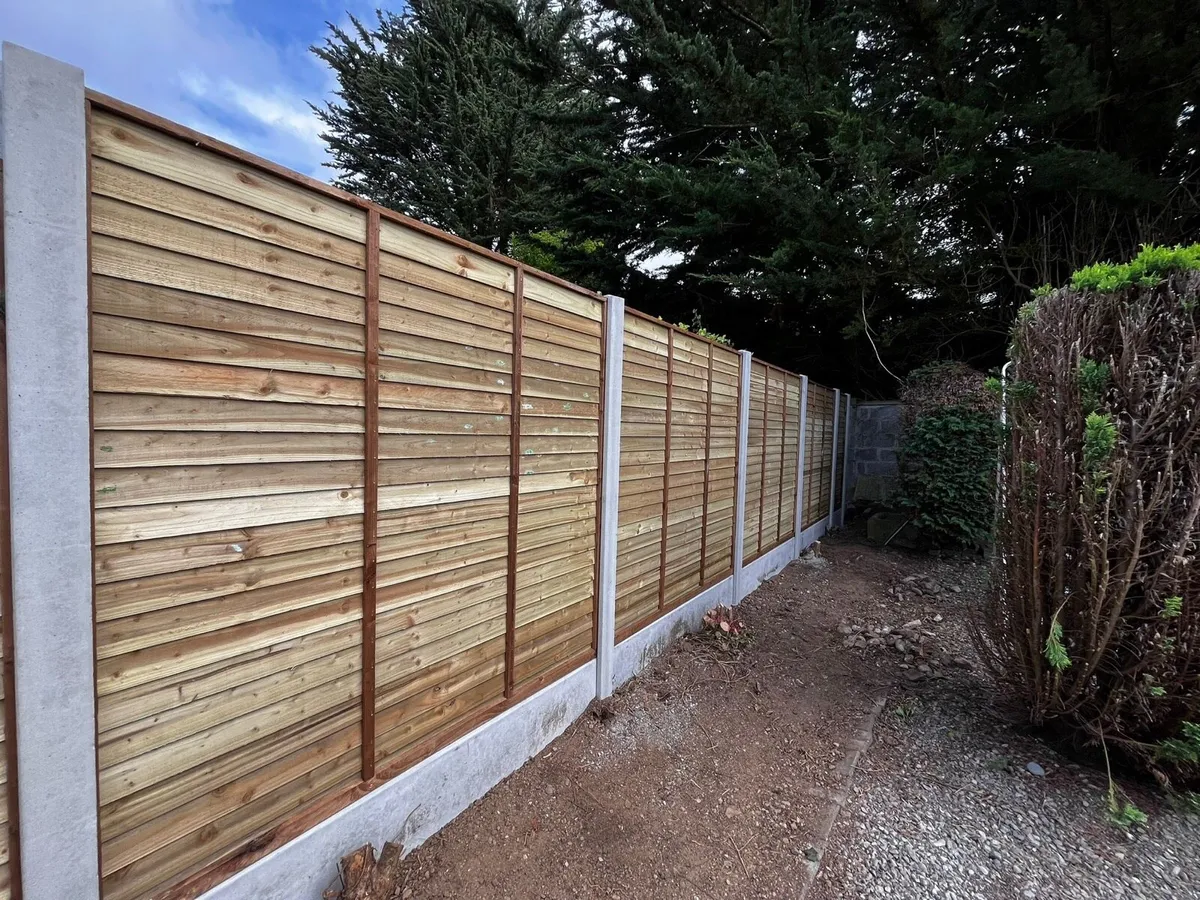 H-posts ,Timber panels ,supply and install - Image 1