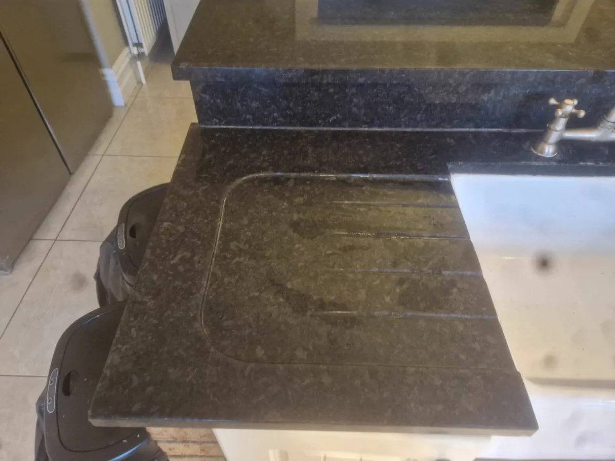Granite counter top - Image 3