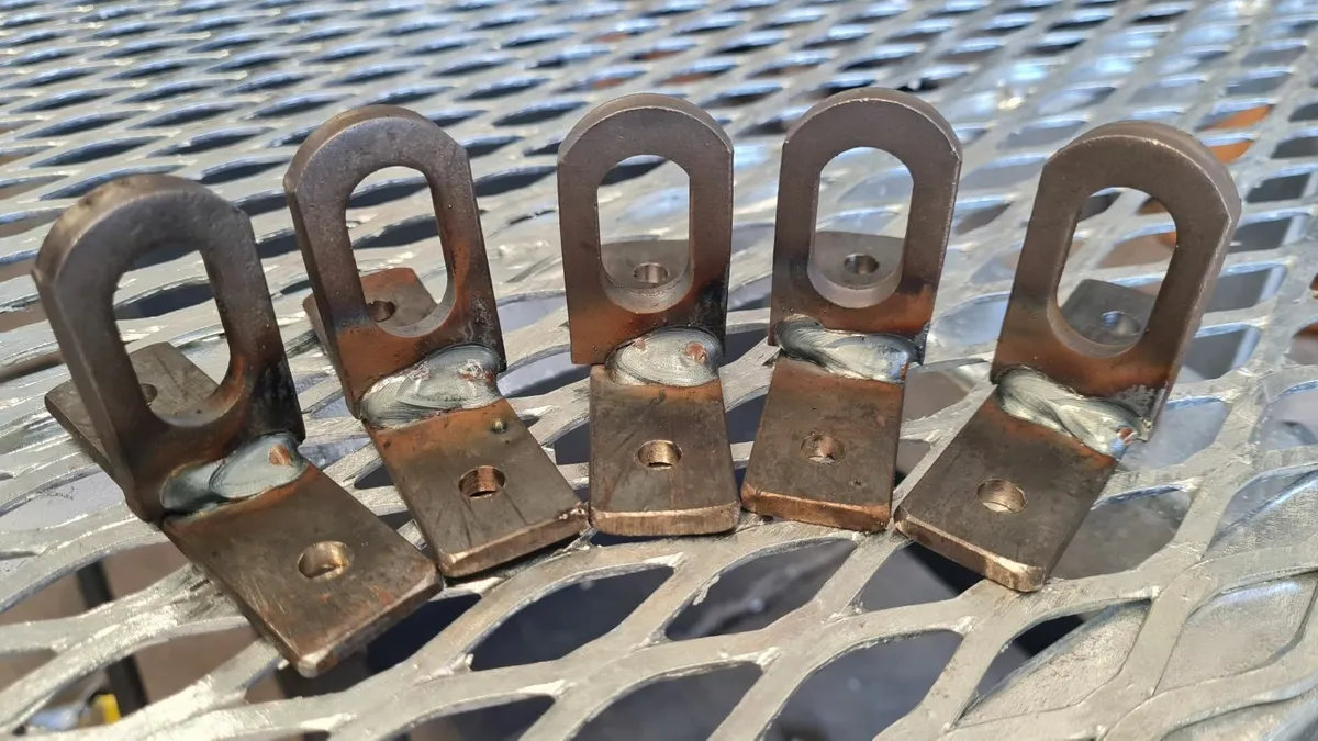 Lugs gate connectors - Image 4