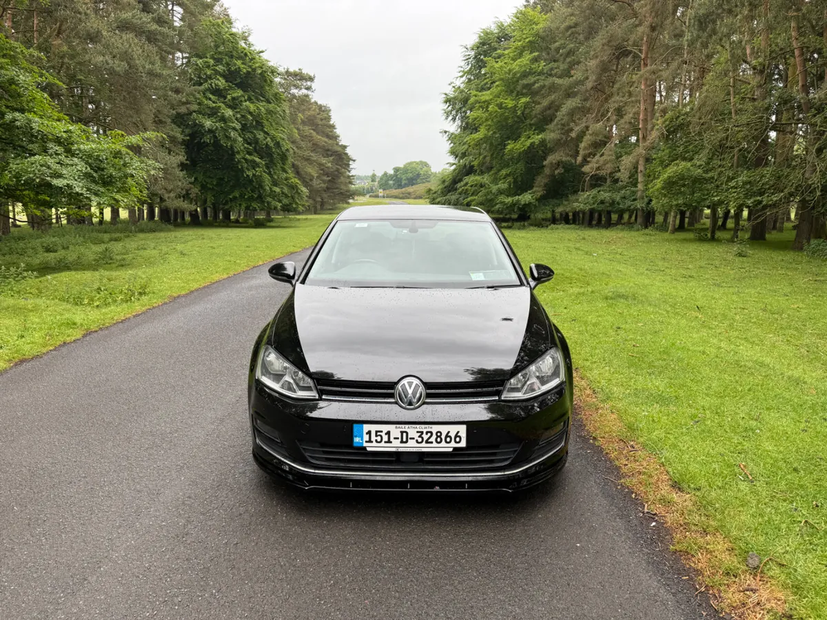 Volkswagen Golf  Highline TDI - Image 2