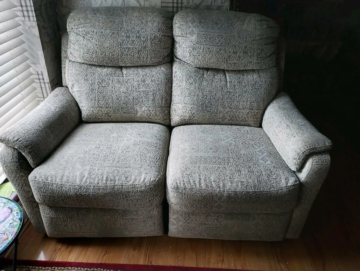 2 seater couch and a armchair - Image 2