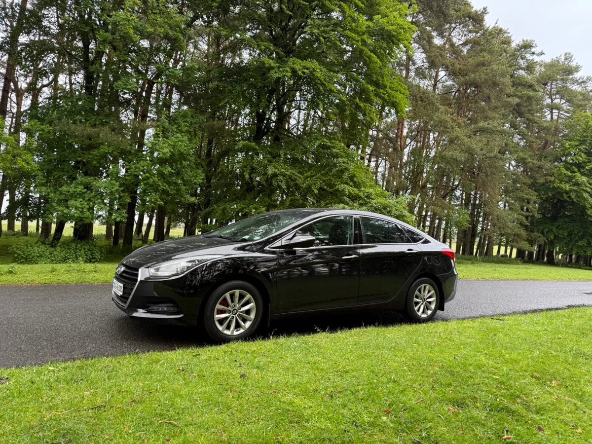 Hyundai i40 2018 Diesel Saloon - Image 3