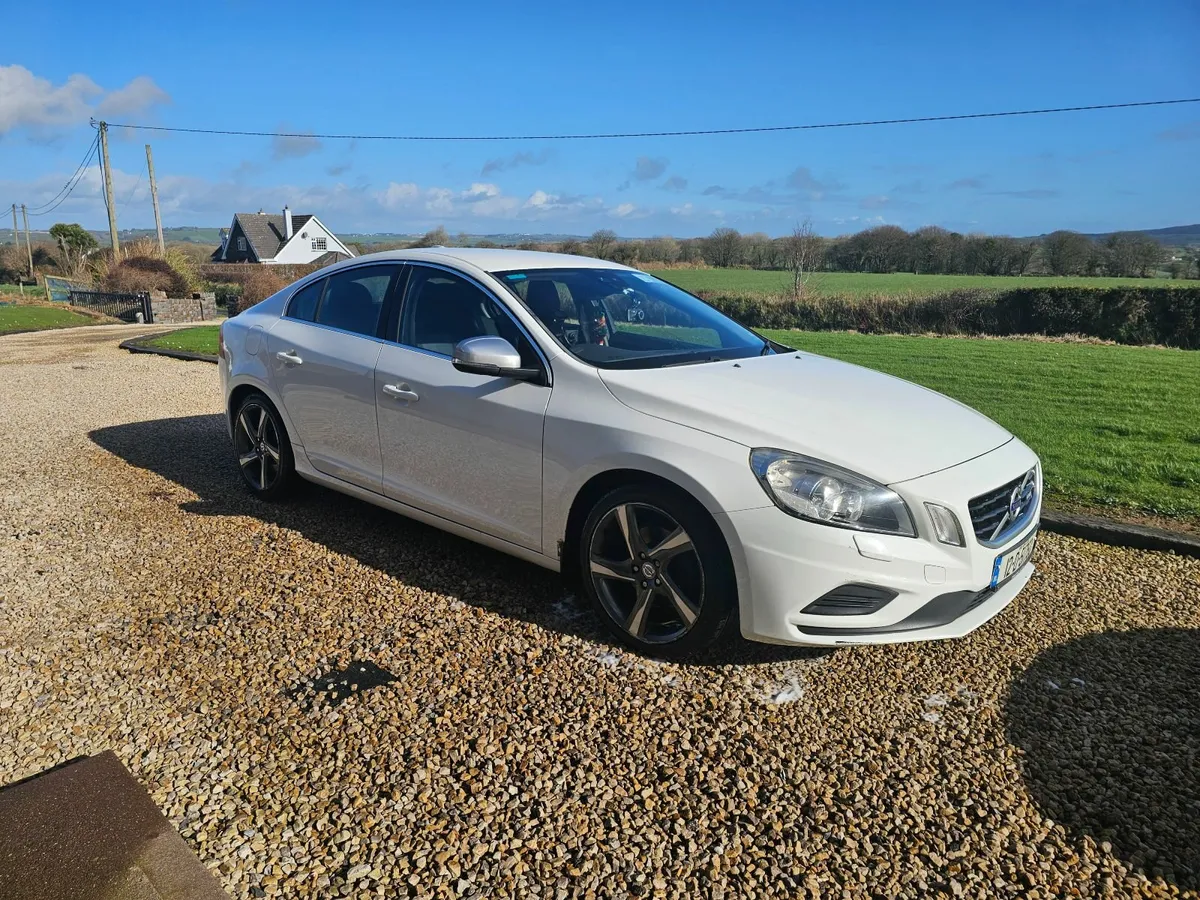 Volvo S60 2012 - Image 1